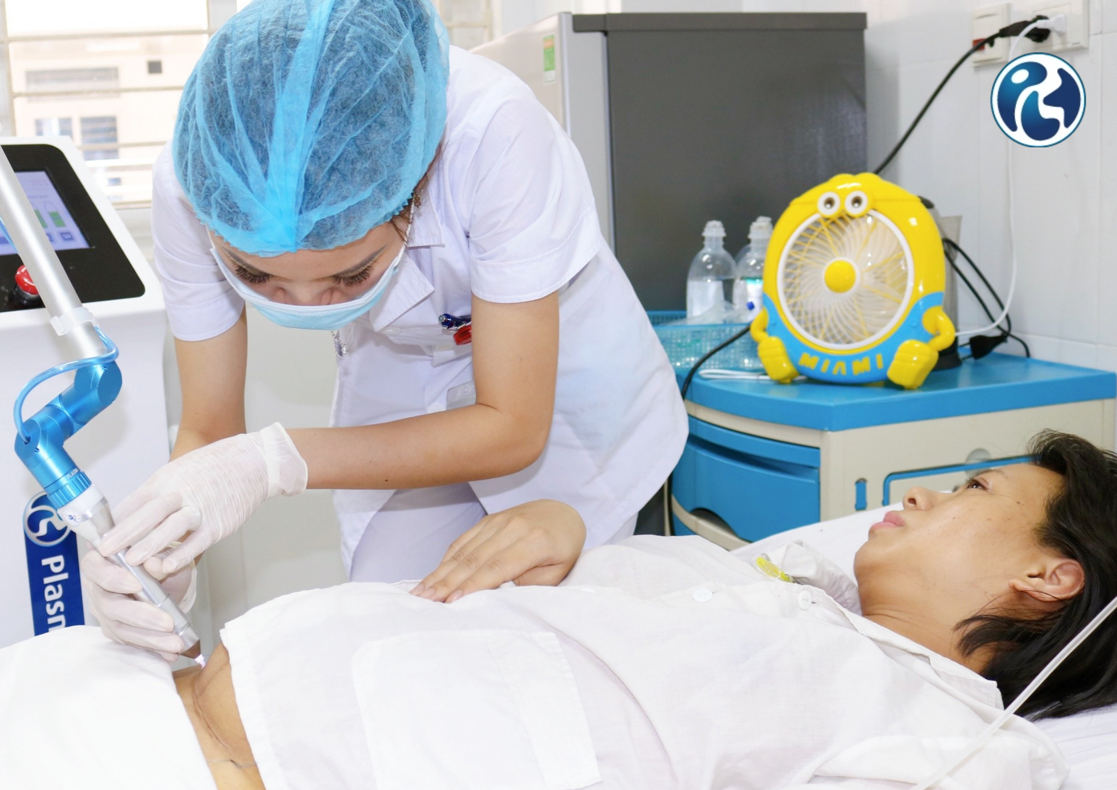 PlasmaRosy được chỉ định trong các quy trình chăm sóc da chuyên nghiệp, mang lại lợi ích kép: bảo vệ và tái tạo đặc biệt trong lĩnh vực thẩm mỹ 