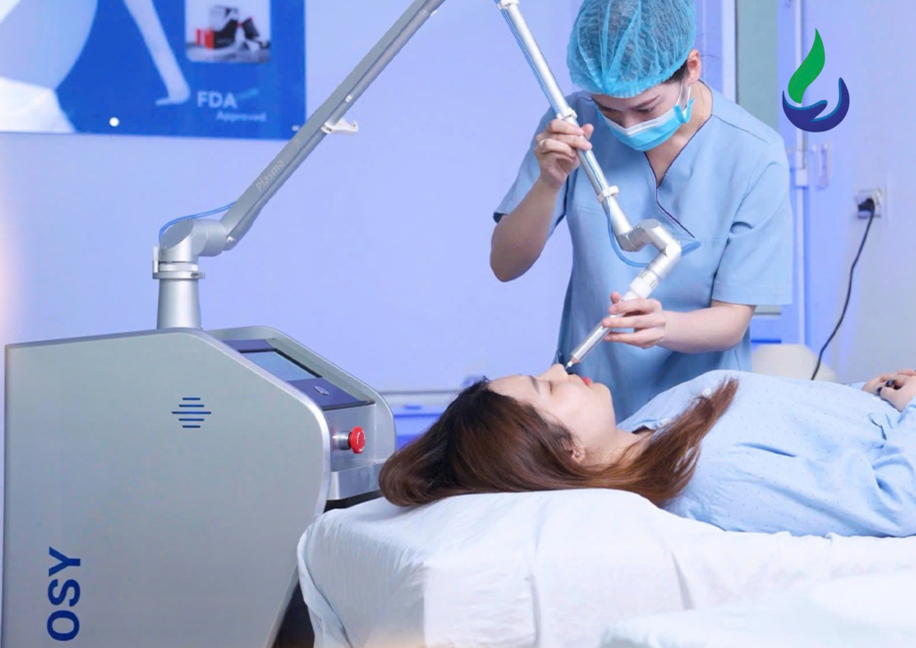 plasma lạnh diệt vi khuẩn. Nhờ khả năng tạo ra các gốc oxy và nitơ hoạt tính, plasma lạnh có thể tiêu diệt vi sinh vật mà không phụ thuộc vào cơ chế của thuốc kháng sinh.