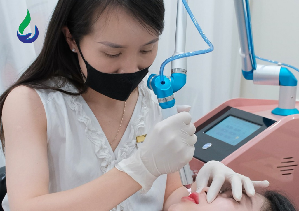 Plasma lạnh là gì? Cơ chế và ứng dụng trong da liễu hiện đại